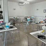 فندق Aurora فاراتسي