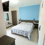 Hotel Aurora 3*