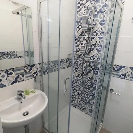 Aurora 3* Varazze