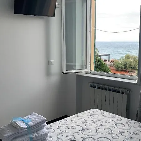 Aurora 3* Varazze