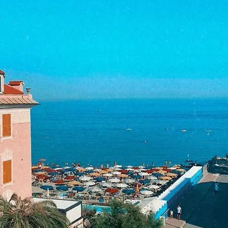 Hotel Aurora