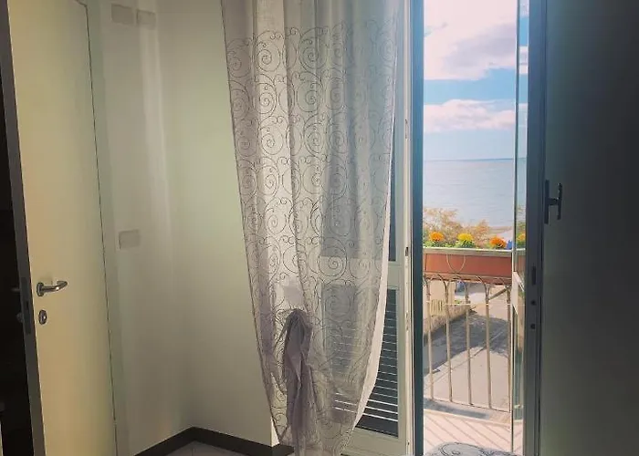 Aurora Varazze