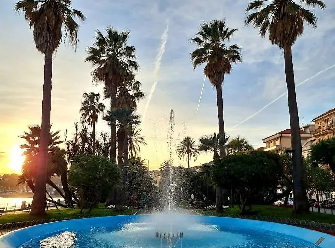 Hotel Aurora 3*