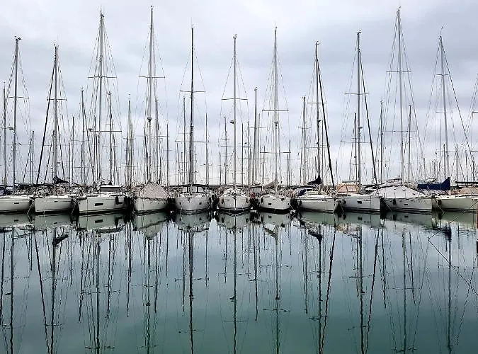 Aurora 3* Varazze